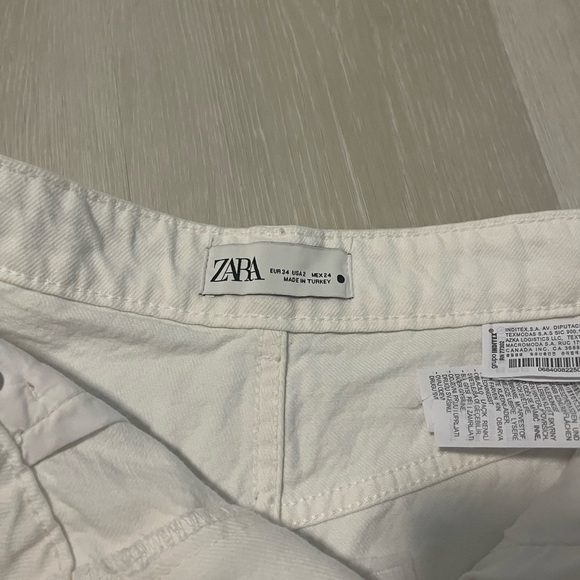 White Zara zw the cut-off shorts size US 2 - Picture 4 of 4